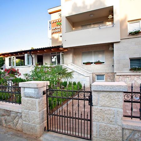 נייביצה Apartments Maslina II מראה חיצוני תמונה