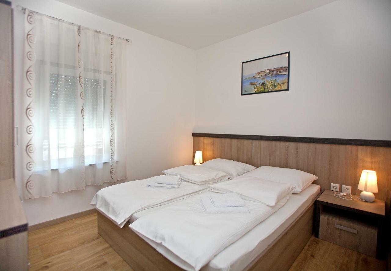 נייביצה Apartments Maslina II מראה חיצוני תמונה