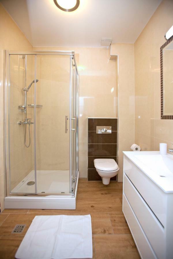 נייביצה Apartments Maslina II מראה חיצוני תמונה